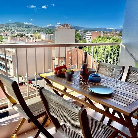 Luxury Sea View * أنتيب
