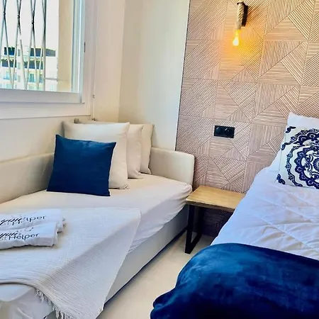 Luxury Sea View * أنتيب