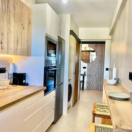 Luxury Sea View * أنتيب