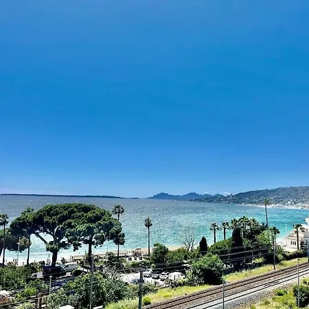 Luxury Sea View أنتيب