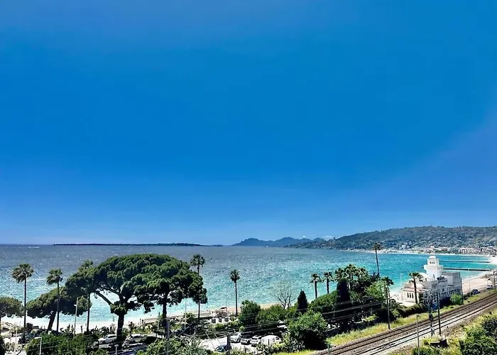 Luxury Sea View * アンティーブ