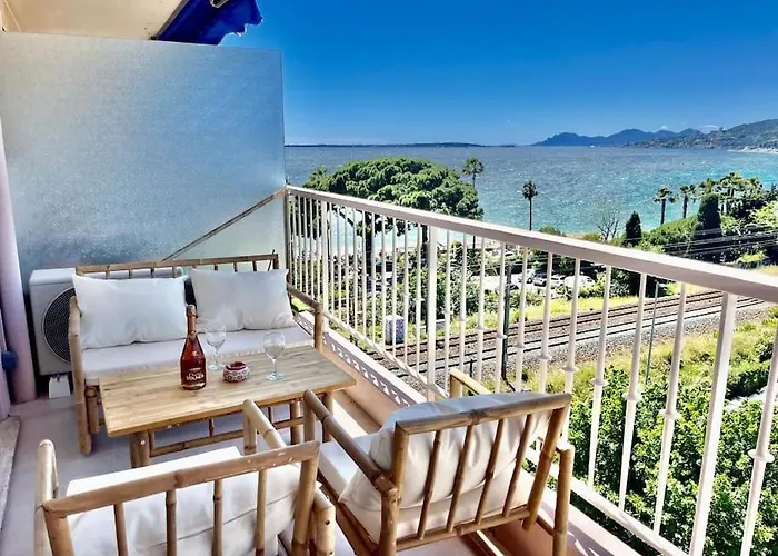 Luxury Sea View Антиб